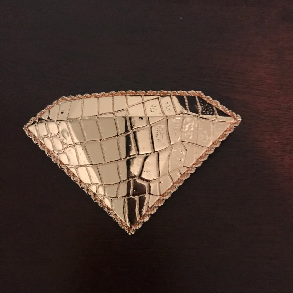 Tuleste Diamond Shaped Brooch